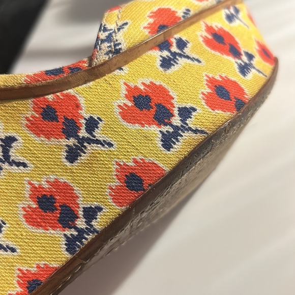 Prada yellow & floral platform, wedge sandals - Picture 10 of 12